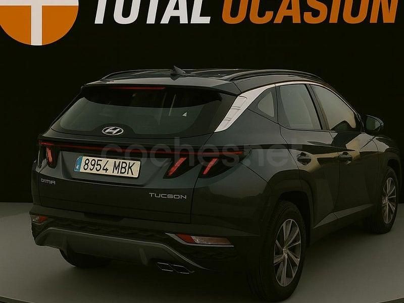 Usado Hyundai Tucson 115 CV (84 kW) 2022 Gris / plata SUV