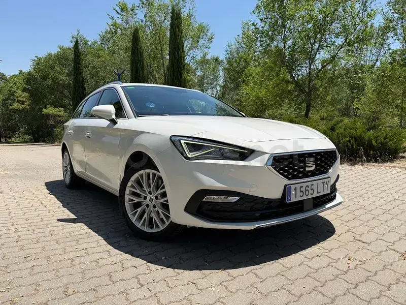 Usado Seat Leon XCELLENCE 205 CV (150 kW) 2021 Blanco Familiar