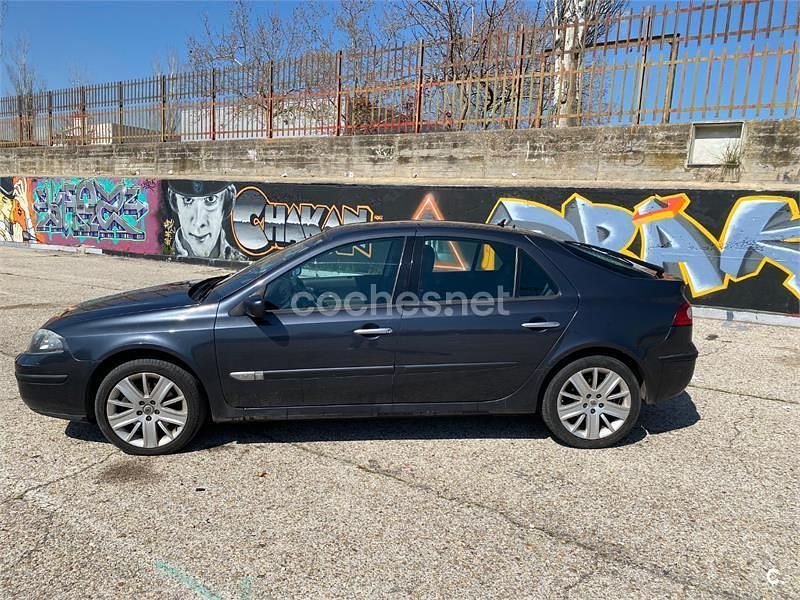 Usado Renault Laguna III Privilege 170 CV (125 kW) 2007 Negro Berlina