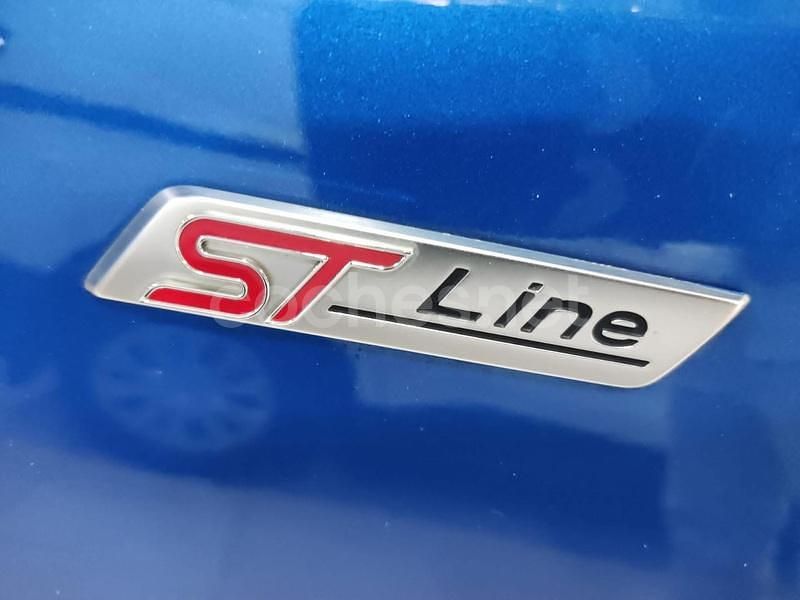 Usado Ford Focus ST-Line 125 CV (91 kW) 2019 Azul Familiar