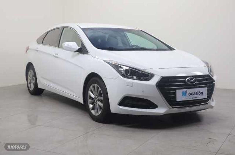 Usado Hyundai i40 141 CV (103 kW) 2017 Blanco Berlina