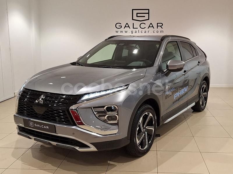 Usado Mitsubishi Eclipse Cross 188 CV (138 kW) 2021 Gris / plata SUV