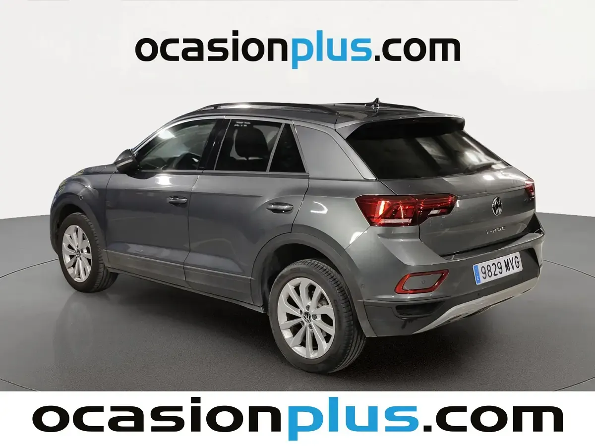 Usado VW T-Roc Life 115 CV (84 kW) 2024 Gris SUV