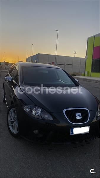 Usado Seat Leon FR 170 CV (125 kW) 2007 Negro Berlina