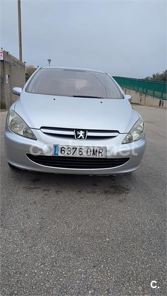 Usado Peugeot 307 90 CV (66 kW) 2005 Gris / plata Berlina