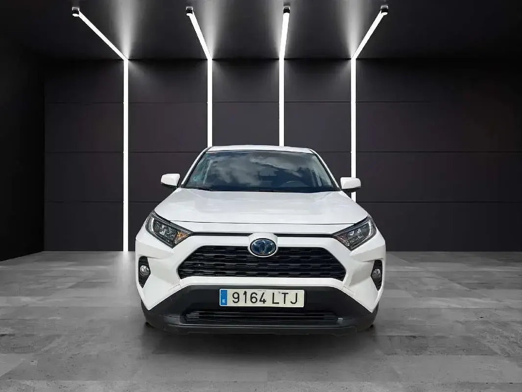 Usado Toyota RAV4 Hybrid Business Edition 222 CV (163 kW) 2021 Blanco SUV