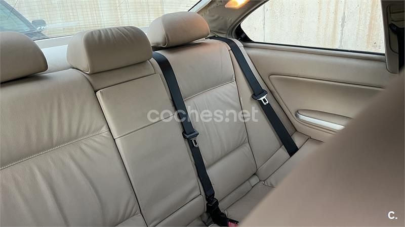 Usado BMW 318 143 CV (105 kW) 2005 Negro Berlina