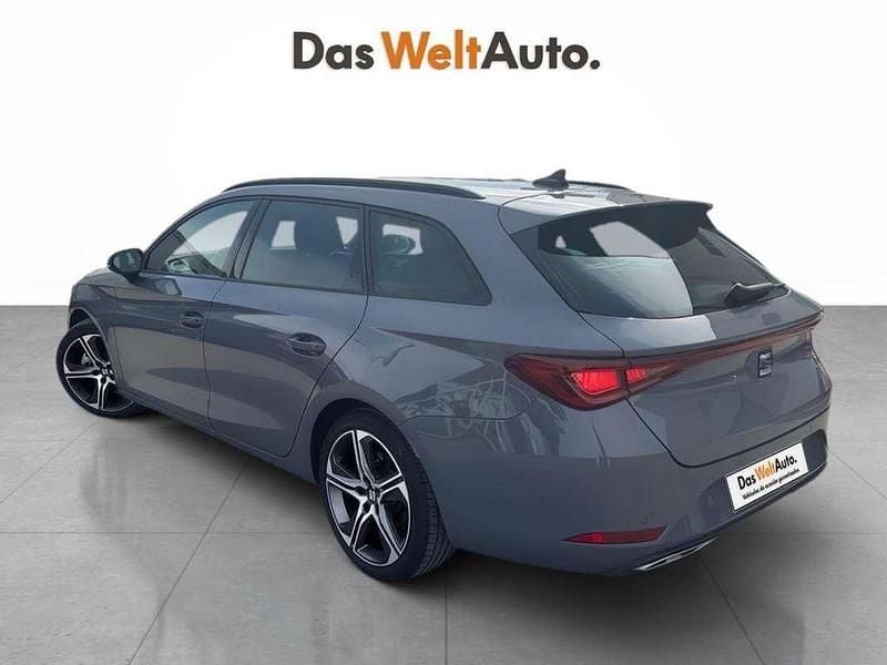 Usado Seat Leon ST FR 150 CV (110 kW) 2025 Gris Familiar
