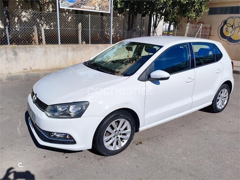 Usado VW Polo 90 CV (66 kW) 2016 Blanco Berlina