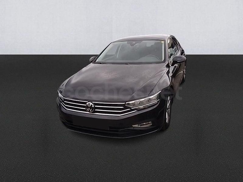 Usado VW Passat Business 150 CV (110 kW) 2021 Negro Berlina