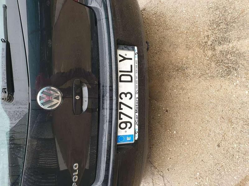 Usado VW Polo Advance 75 CV (55 kW) 2005 Negro Utilitario