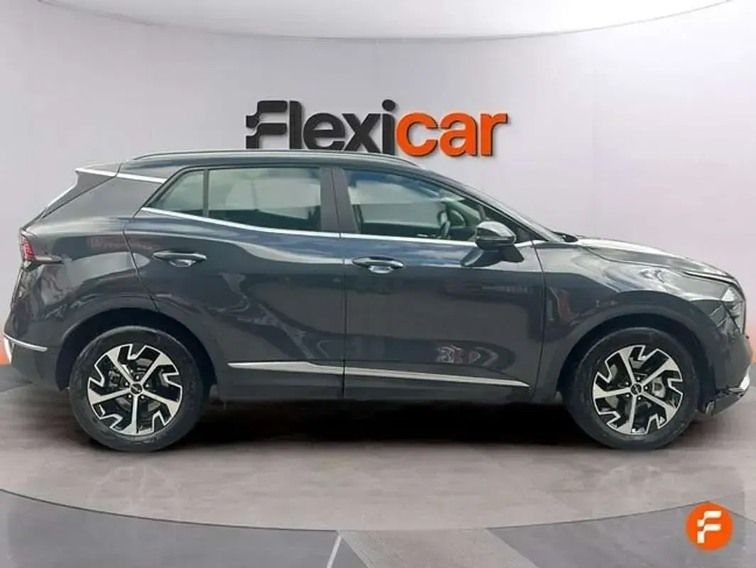 Usado Kia Sportage 160 CV (117 kW) 2025 Gris SUV