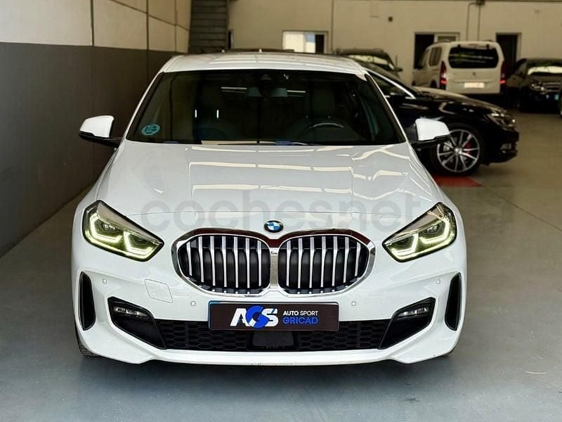 Begagnad BMW 118 Comfort Edition 150 HK (110 kW) 2021 Vit Halvkombi