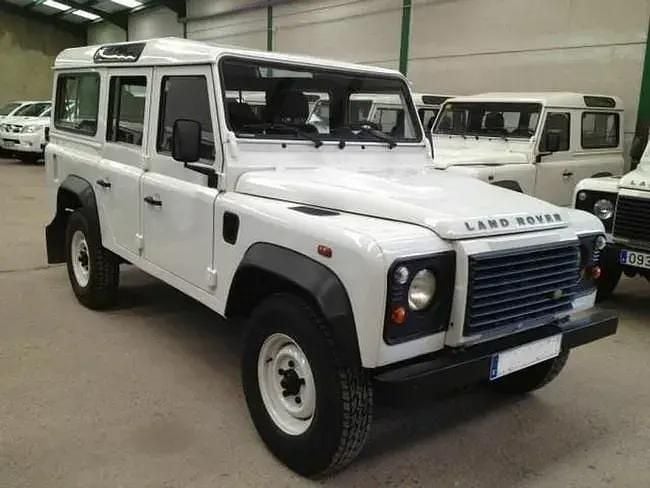 Usado Land Rover Defender 122 HP (89 kW) 2013 Branco SUV