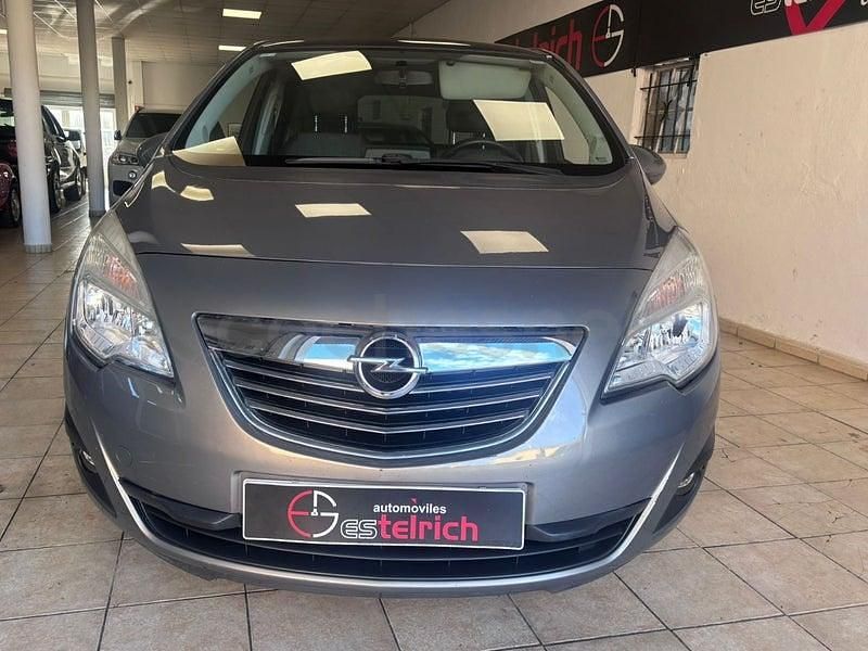 Usado Opel Meriva Cosmo 120 CV (88 kW) 2010 Gris / plata Monovolumen