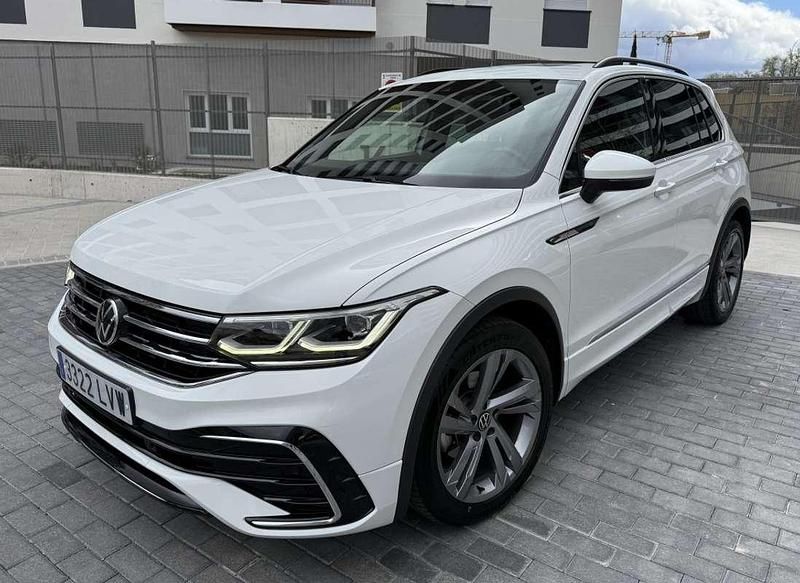 Usado VW Tiguan R-line 150 CV (110 kW) 2022 Blanco SUV