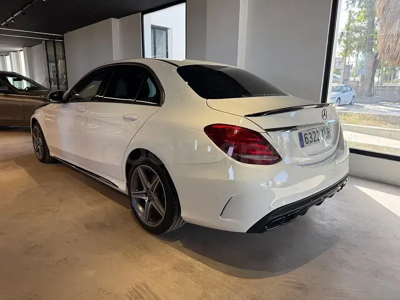 Usado Mercedes C220 194 CV (142 kW) 2018 Blanco Berlina