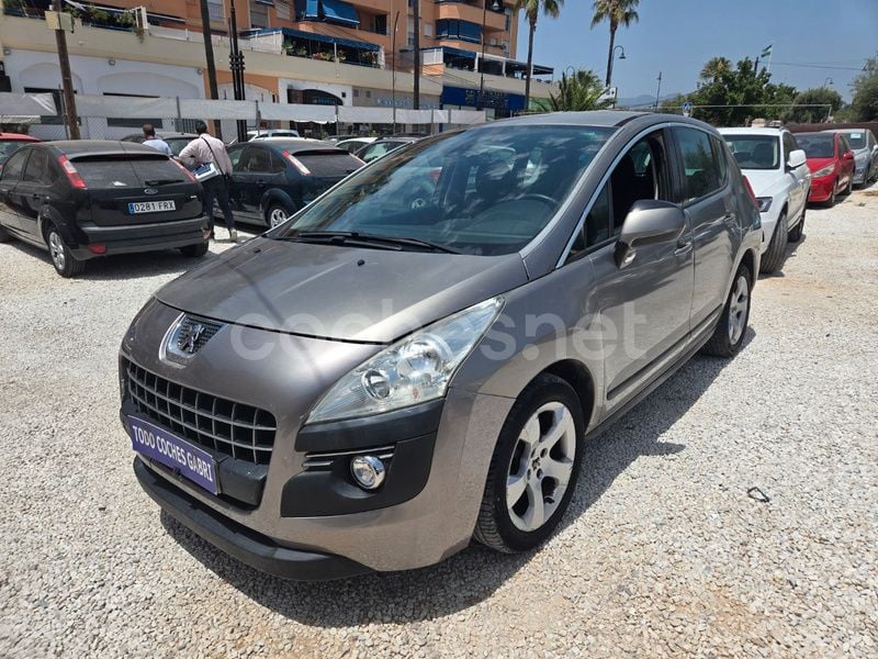 Beige Usado 2011 Peugeot 3008 Access Berlina | 5790 € (Buen precio) - Imagen 1/4