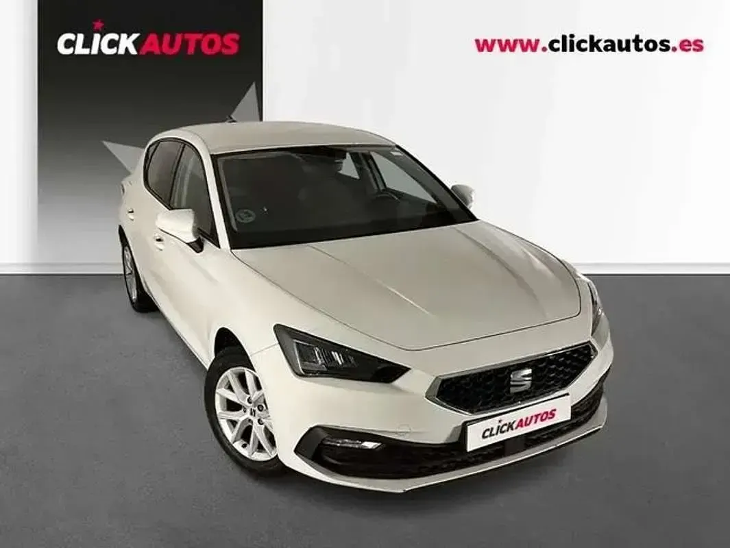 Używany Seat Leon Style 110 KM (80 kW) 2024 Biały Hatchback