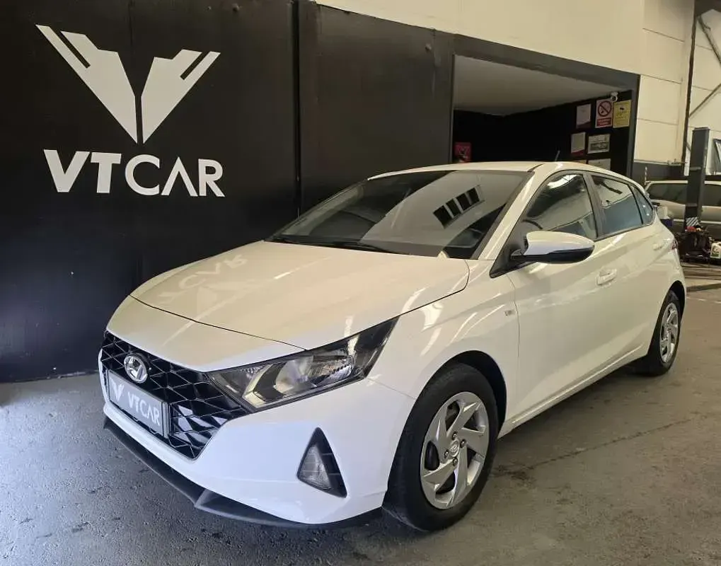 Usado Hyundai i20 101 CV (74 kW) 2021 Blanco Utilitario