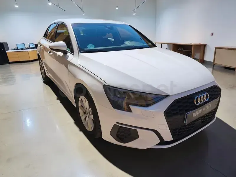 Usado Audi A3 Advanced Plus 150 CV (110 kW) 2023 Blanco Berlina