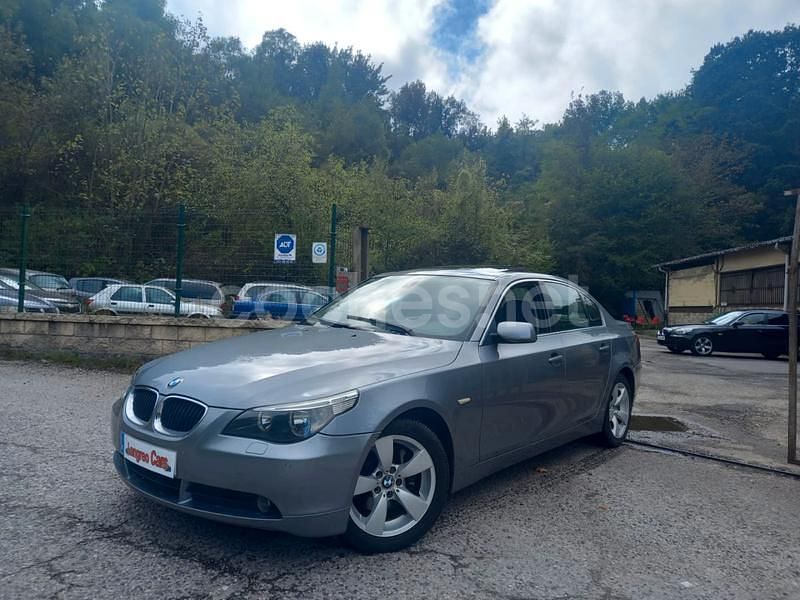Gris / plata Usado 2004 BMW 520 Berlina | 6299 € (Precio justo) - Imagen 1/4