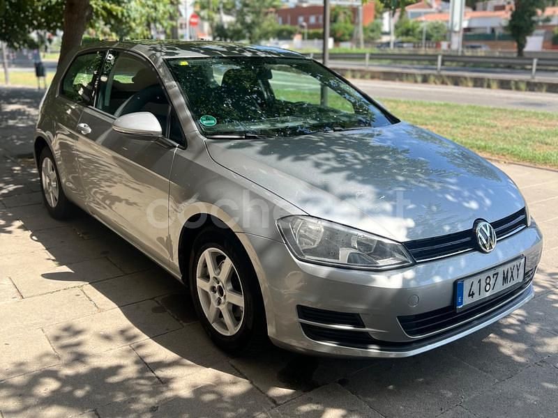 Usado VW Golf VII Edition 105 CV (77 kW) 2014 Gris / plata Berlina