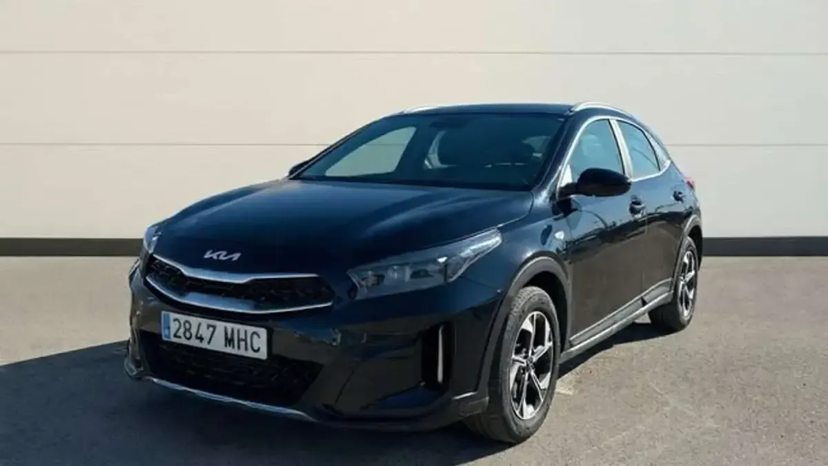 Usado Kia XCeed 160 CV (117 kW) 2023 Gris SUV