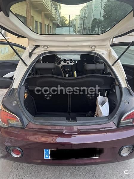 Usado Opel Adam Glam 87 CV (63 kW) 2017 Granate Utilitario