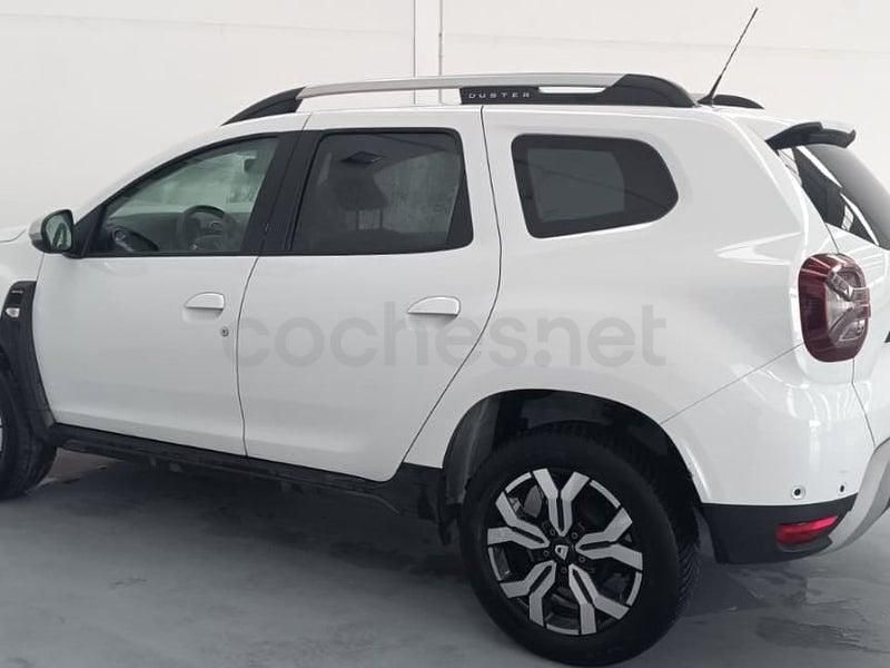 Usado Dacia Duster Comfort 115 CV (84 kW) 2022 Blanco SUV