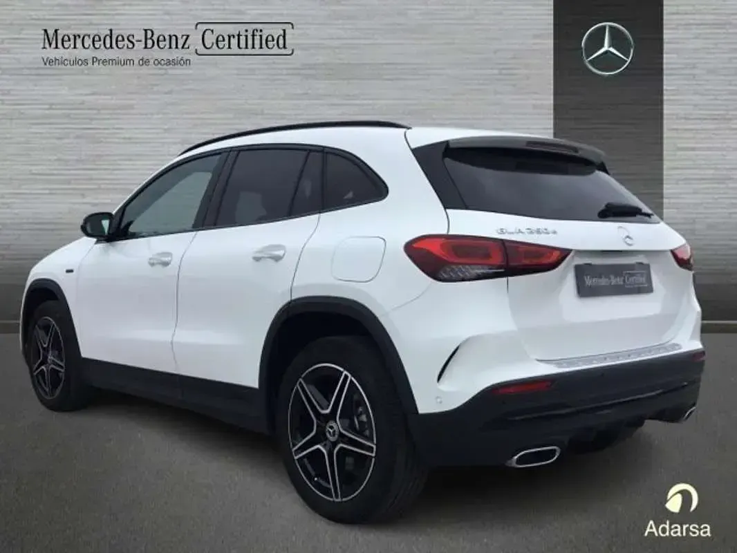 Usado Mercedes GLA250 AMG line 160 CV (117 kW) 2021 SUV