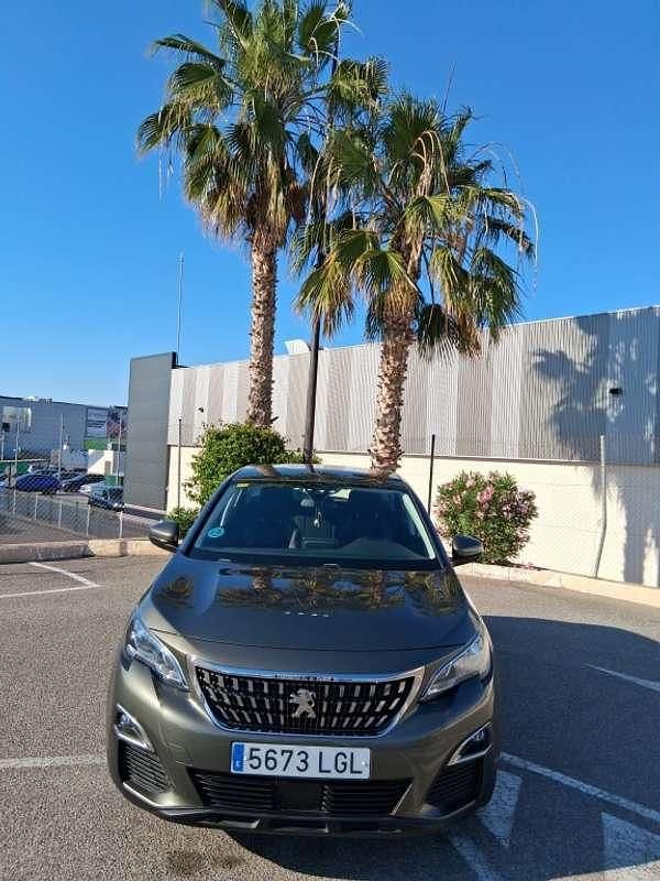 Usado Peugeot 3008 Active 131 CV (96 kW) 2020 Beige SUV