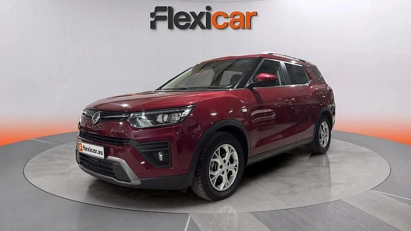 Usado Ssangyong (KGM) Tivoli 163 CV (119 kW) 2023 Rojo SUV