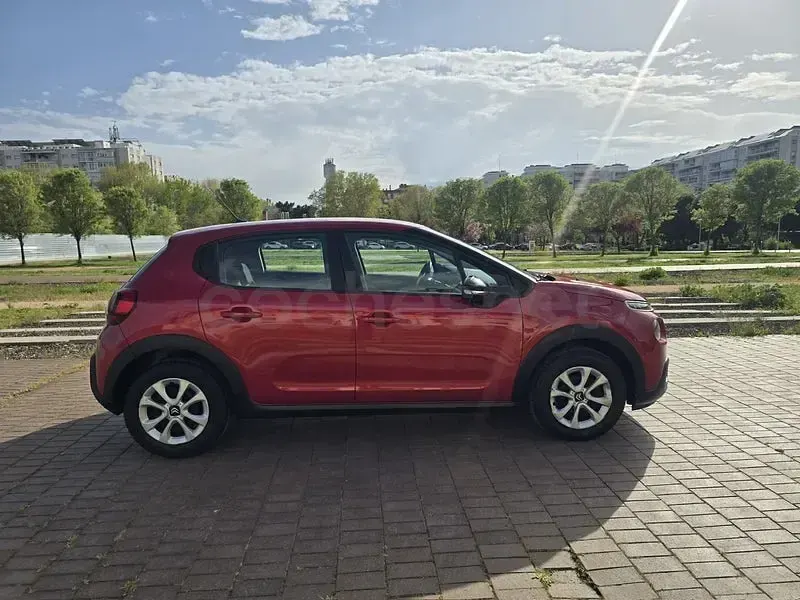 Usado Citroën C3 Feel 82 CV (60 kW) 2019 Rojo Utilitario