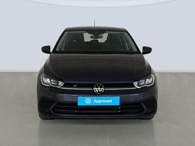 Usado VW Polo Life 95 CV (69 kW) 2024 Gris Utilitario