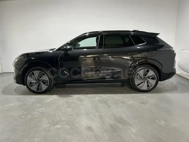 Usado Lynk & Co 08 350 CV (257 kW) 2025 Negro SUV