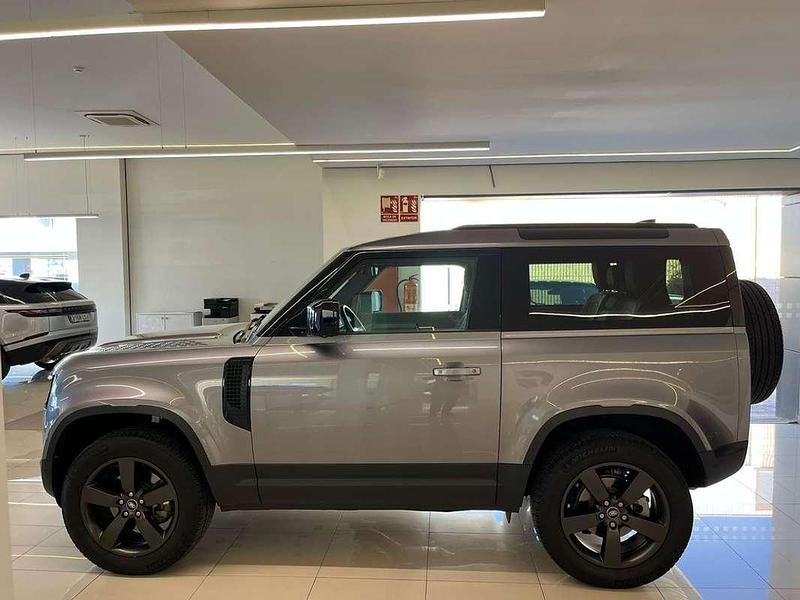 Usado Land Rover Defender SE 249 CV (183 kW) 2023 Gris SUV
