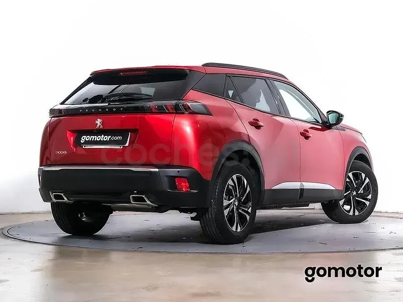 Usado Peugeot 2008 Allure 130 CV (95 kW) 2021 Rojo SUV