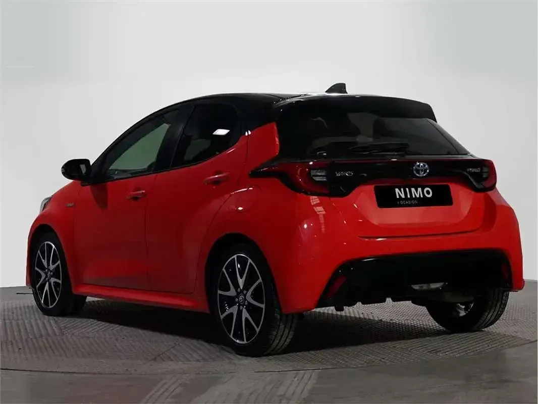 Usado Toyota Yaris Hybrid Edition 116 CV (85 kW) 2020 Utilitario