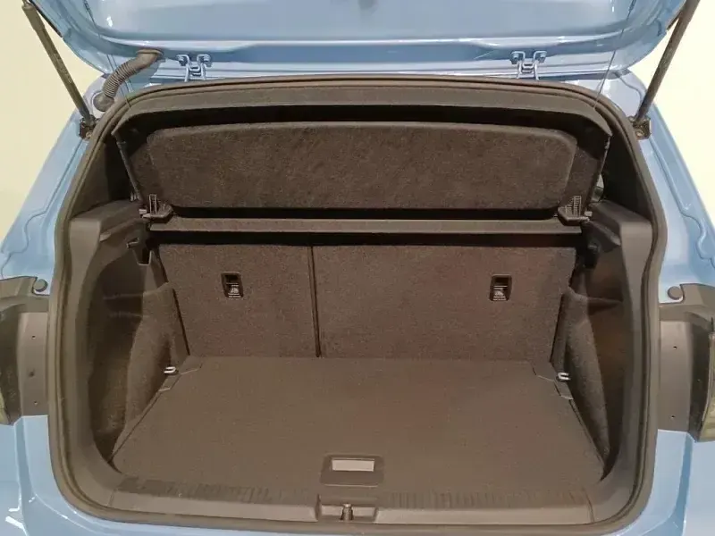 Usado VW T-Cross R-line 116 CV (85 kW) 2024 SUV