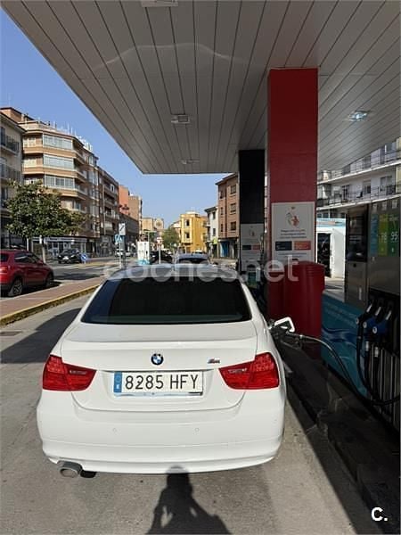 Blanco Usado 2011 BMW 318 Sport Line Berlina | 10.000 € (Buen precio) - Imagen 1/4
