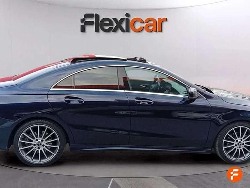 Usado Mercedes CLA200 136 CV (100 kW) 2017 Azul Berlina