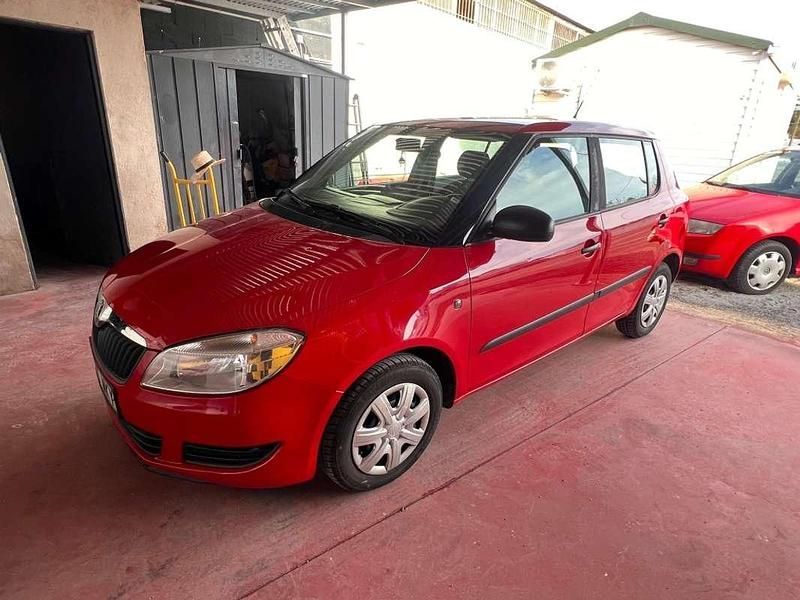 Rojo Usado 2011 Skoda Fabia Utilitario | 8990 € (Caro) - Imagen 1/2