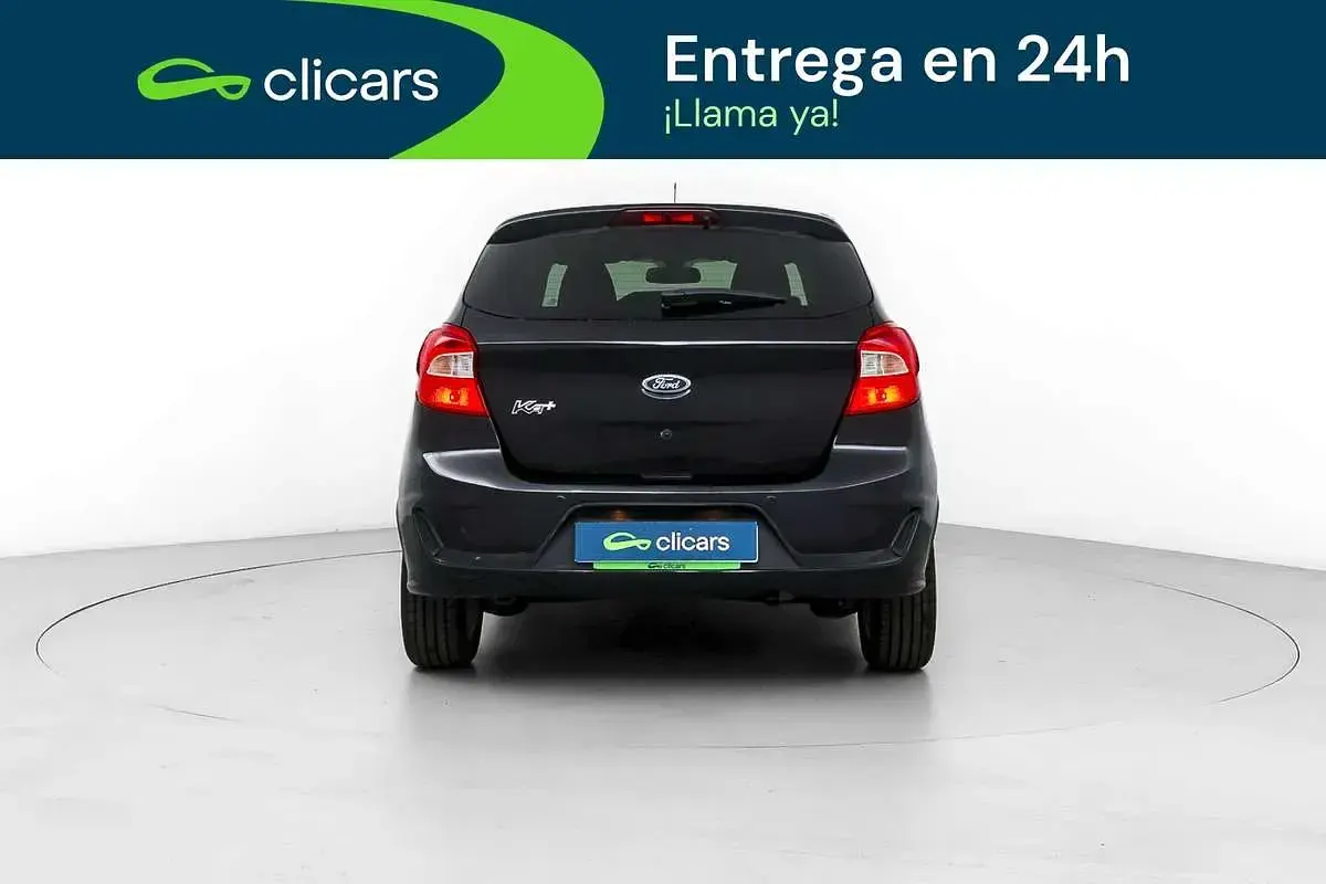 Usado Ford Ka Plus Ultimate 86 CV (63 kW) 2019 Negro Utilitario