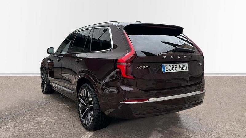 Usado Volvo XC90 Plus 250 CV (183 kW) 2025 Rojo SUV