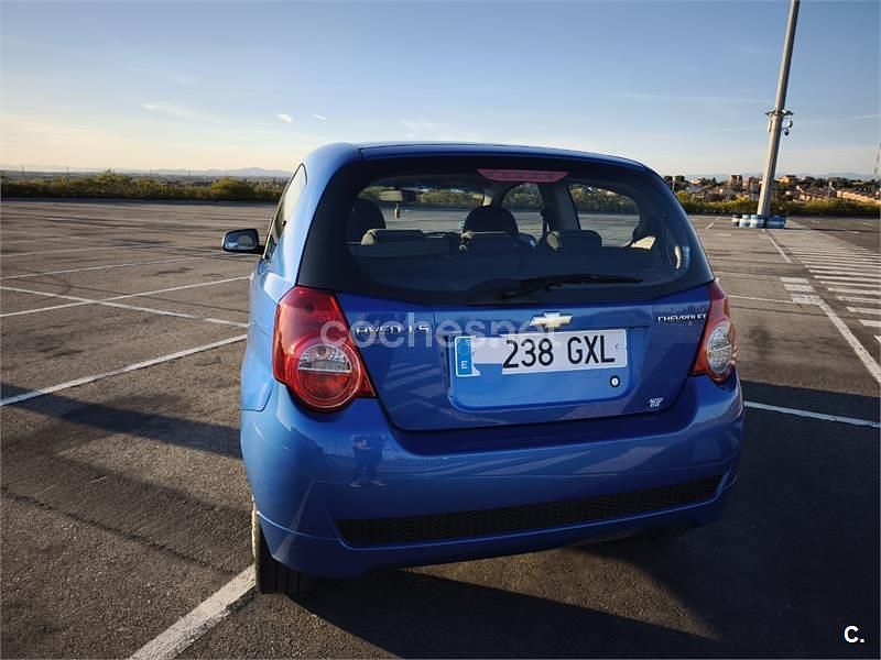 Usado Chevrolet Aveo LS 101 CV (74 kW) 2010 Azul Berlina