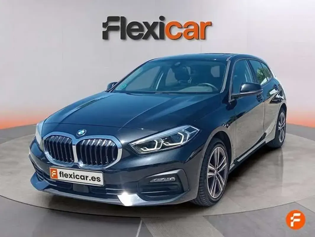 Usado BMW 118 136 CV (100 kW) 2023 Negro Utilitario