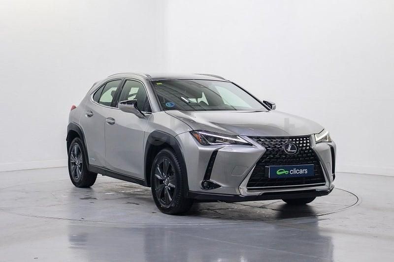 Usado Lexus UX Business Edition 184 CV (135 kW) 2020 Gris / plata SUV