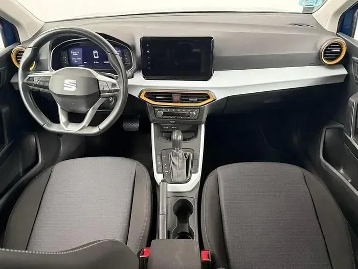 Usado Seat Arona Style 110 CV (80 kW) 2024 Azul SUV