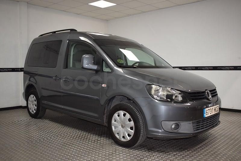 Usado VW Caddy Comfortline 102 CV (75 kW) 2011 Gris / plata Monovolumen